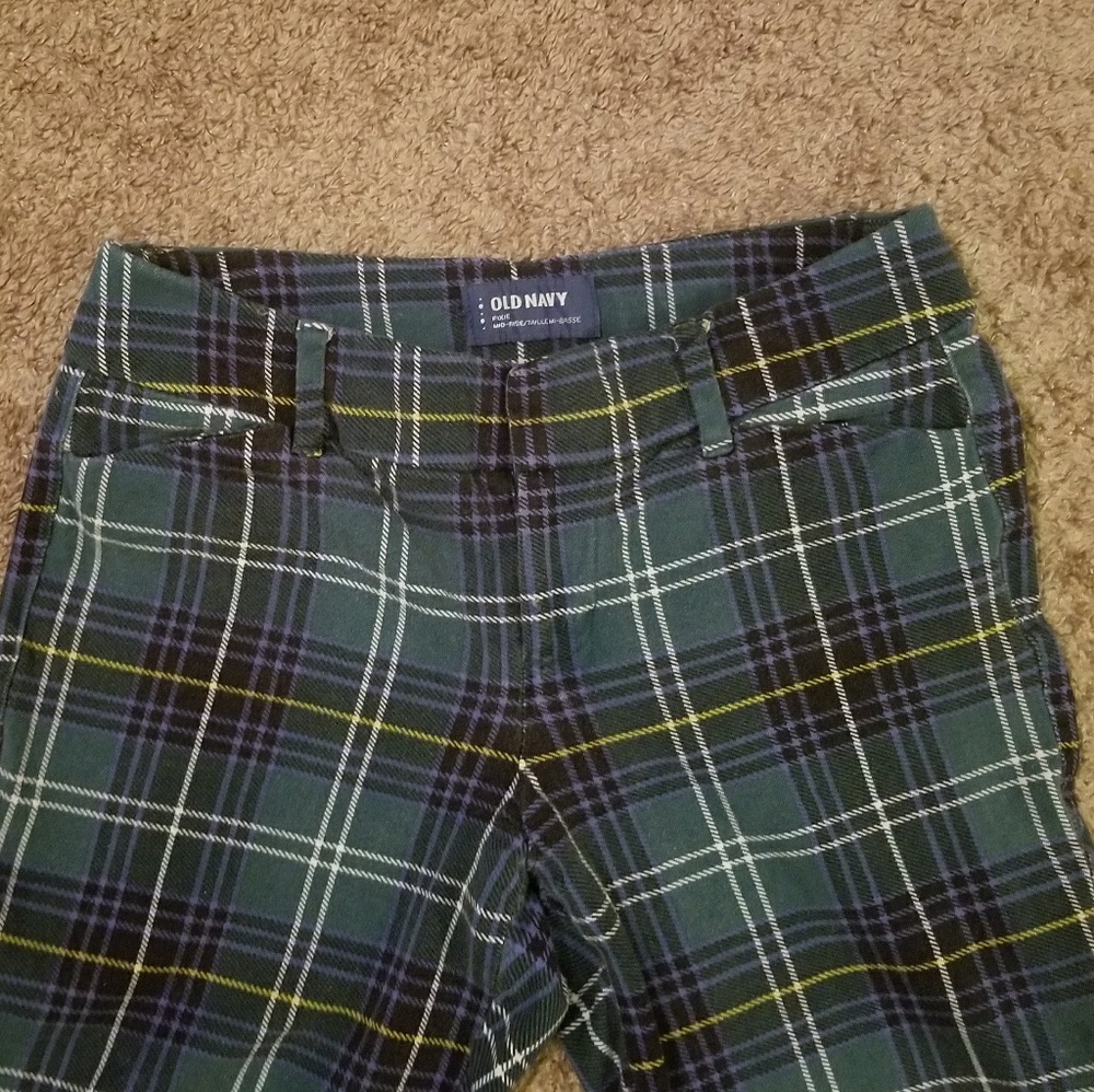 Old Navy Midrise Plaid Pixie Pants size 2 Reg